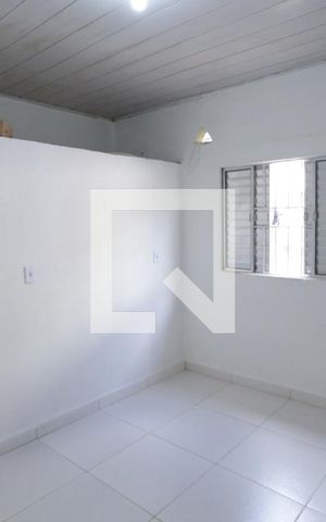 Casa para alugar com 30m², 1 quarto e sem vagaQuarto