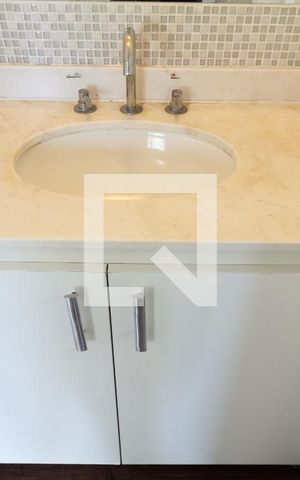 Apartamento para alugar com 55m², 2 quartos e 1 vaga Apartamento para alugar com 55m², 2 quartos e 1 vagaBanheiro