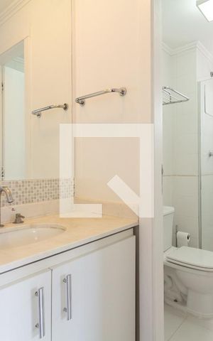 Apartamento para alugar com 55m², 2 quartos e 1 vaga Apartamento para alugar com 55m², 2 quartos e 1 vagaBanheiro