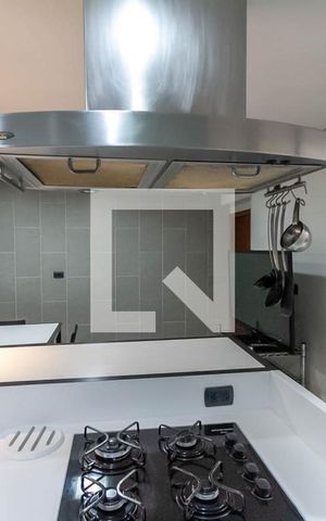 Casa à venda com 380m², 4 quartos e 5 vagas Casa à venda com 380m², 4 quartos e 5 vagasCozinha