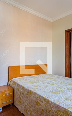 Casa para alugar com 300m², 3 quartos e 8 vagas Casa para alugar com 300m², 3 quartos e 8 vagasSuite