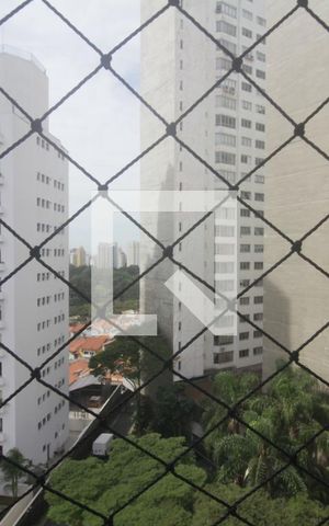 Apartamento à venda com 200m², 4 quartos e 4 vagasVista do quarto 2