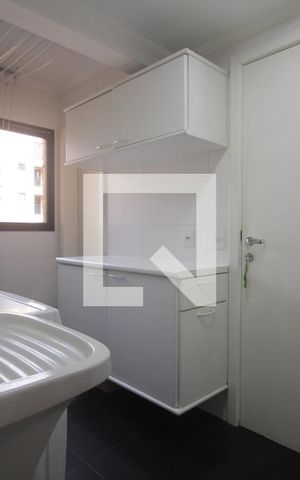Apartamento à venda com 200m², 4 quartos e 4 vagasÁrea de Serviço