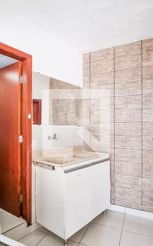 Casa à venda com 330m², 5 quartos e 5 vagas Casa à venda com 330m², 5 quartos e 5 vagasÁrea de Serviço