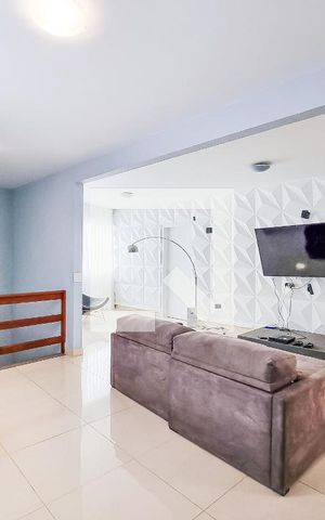 Casa à venda com 330m², 5 quartos e 5 vagas Casa à venda com 330m², 5 quartos e 5 vagasSala 2