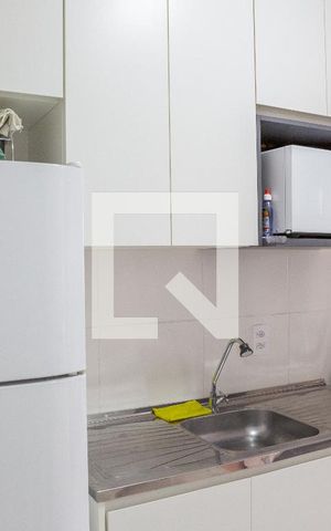 Apartamento à venda com 28m², 1 quarto e sem vaga Apartamento à venda com 28m², 1 quarto e sem vagaCozinha e Área de Serviço