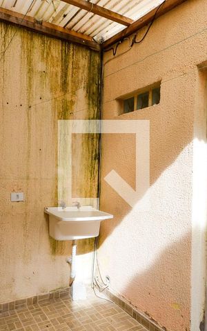 Casa para alugar com 60m², 1 quarto e sem vagaÁrea de Serviço