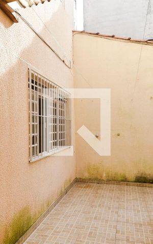 Casa para alugar com 60m², 1 quarto e sem vagaÁrea de Serviço