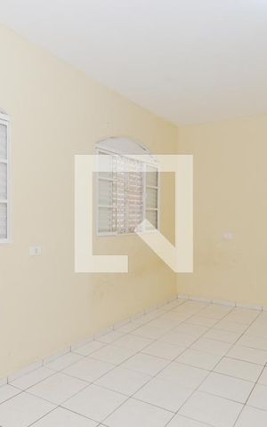 Casa para alugar com 60m², 1 quarto e sem vagaQuarto