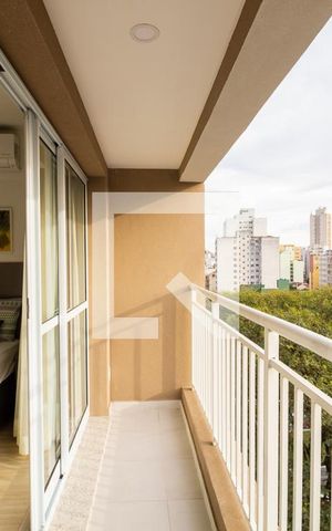 Studio para alugar com 27m², 1 quarto e sem vaga Studio para alugar com 27m², 1 quarto e sem vagaVaranda Studio