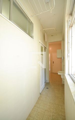 Apartamento para alugar com 83m², 3 quartos e sem vagaDetalhe da área de serviço