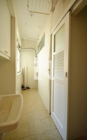 Apartamento para alugar com 83m², 3 quartos e sem vagaDetalhe da área de serviço