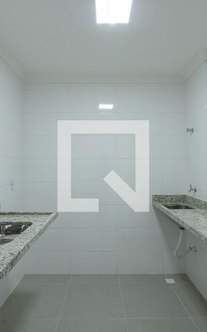 Apartamento à venda com 30m², 1 quarto e sem vaga Apartamento à venda com 30m², 1 quarto e sem vagaCozinha e Área de Serviço