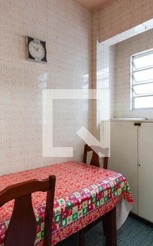 Apartamento à venda com 56m², 2 quartos e sem vagaCozinha e Área de Serviço