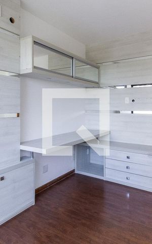 Apartamento para alugar com 245m², 3 quartos e 2 vagasQuarto 1