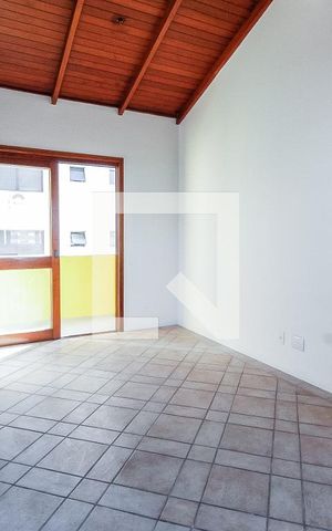 Apartamento para alugar com 245m², 3 quartos e 2 vagasCobertura