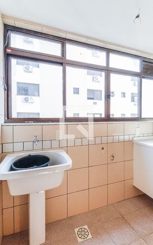 Apartamento para alugar com 245m², 3 quartos e 2 vagasÁrea de serviço