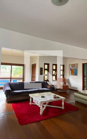 Casa à venda com 600m², 6 quartos e 10 vagasSala