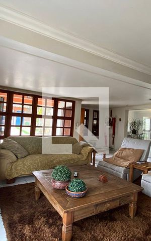 Casa à venda com 600m², 6 quartos e 10 vagasSala 4