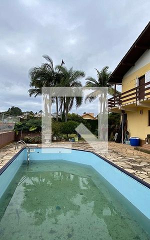 Casa à venda com 600m², 6 quartos e 10 vagasFachada  