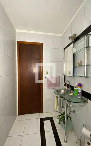 Casa à venda com 600m², 6 quartos e 10 vagasBanheiro 4