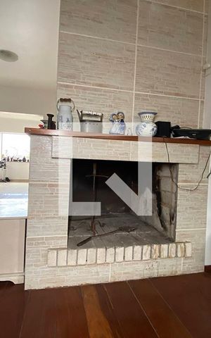 Casa à venda com 600m², 6 quartos e 10 vagasSala 2