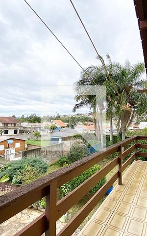 Casa à venda com 600m², 6 quartos e 10 vagasVaral