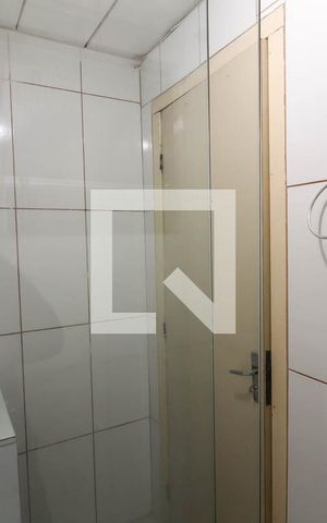 Apartamento à venda com 39m², 2 quartos e 1 vaga Apartamento à venda com 39m², 2 quartos e 1 vagaBanheiro