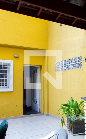 Casa à venda com 110m², 2 quartos e 2 vagas Casa à venda com 110m², 2 quartos e 2 vagasQuintal