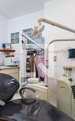 Casa à venda com 80m², 2 quartos e sem vaga Casa à venda com 80m², 2 quartos e sem vagaEscritório
