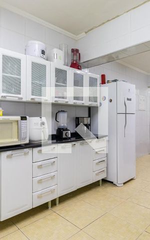 Casa à venda com 198m², 5 quartos e 2 vagas Casa à venda com 198m², 5 quartos e 2 vagasCozinha 1
