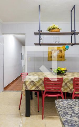 Casa à venda com 198m², 5 quartos e 2 vagas Casa à venda com 198m², 5 quartos e 2 vagasCopa