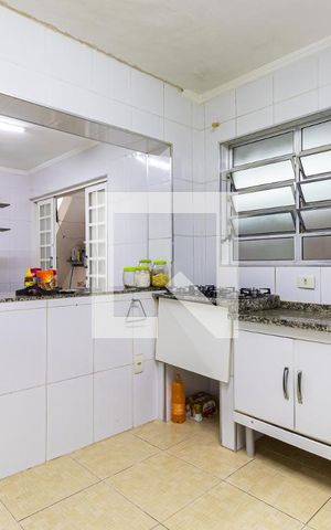 Casa à venda com 198m², 5 quartos e 2 vagas Casa à venda com 198m², 5 quartos e 2 vagasCozinha 1