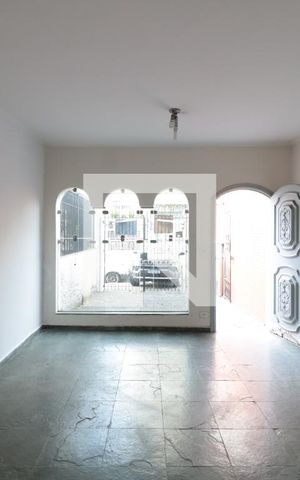 Casa à venda com 200m², 2 quartos e 1 vagaSala 