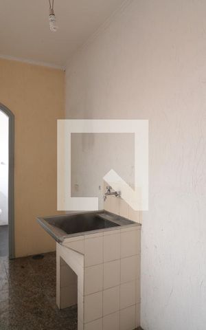 Casa à venda com 200m², 2 quartos e 1 vagaÁrea de Serviço