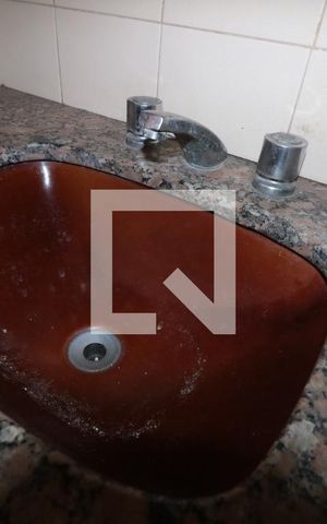 Casa à venda com 200m², 2 quartos e 1 vagaBanheiro Social - pia