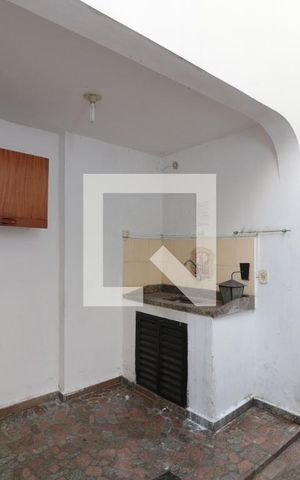 Casa à venda com 200m², 2 quartos e 1 vagaQuintal 