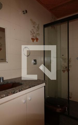 Casa à venda com 200m², 2 quartos e 1 vagaBanheiro Social