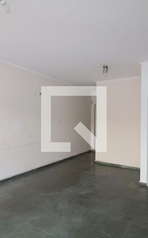 Casa à venda com 200m², 2 quartos e 1 vagaSala 