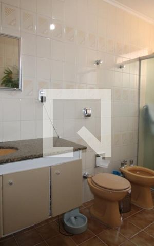 Apartamento à venda com 92m², 2 quartos e 1 vagaBanheiro Social