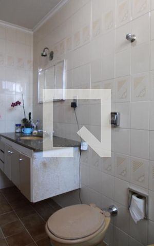 Apartamento à venda com 92m², 2 quartos e 1 vagaBanheiro Social