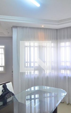 Casa à venda com 292m², 4 quartos e 3 vagasSala