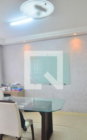 Casa à venda com 292m², 4 quartos e 3 vagasSala