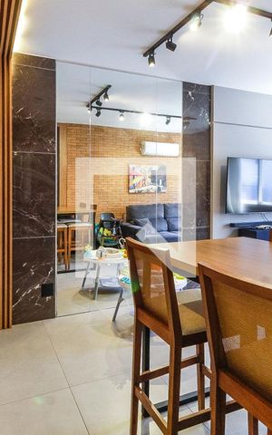 Apartamento à venda com 63m², 2 quartos e 1 vagaSala