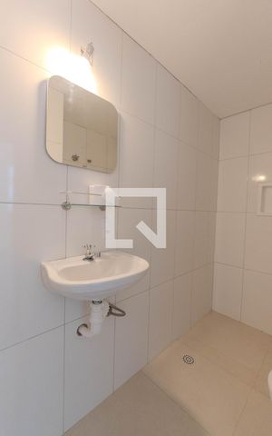 Apartamento para alugar com 40m², 1 quarto e 1 vaga Apartamento para alugar com 40m², 1 quarto e 1 vagaBanheiro