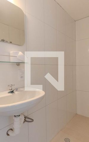 Apartamento para alugar com 40m², 1 quarto e 1 vaga Apartamento para alugar com 40m², 1 quarto e 1 vagaBanheiro