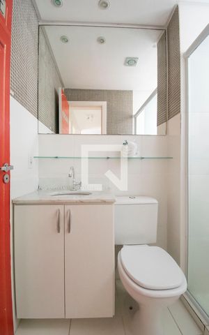 Apartamento à venda com 75m², 3 quartos e 1 vaga Apartamento à venda com 75m², 3 quartos e 1 vagaBanheiro Social