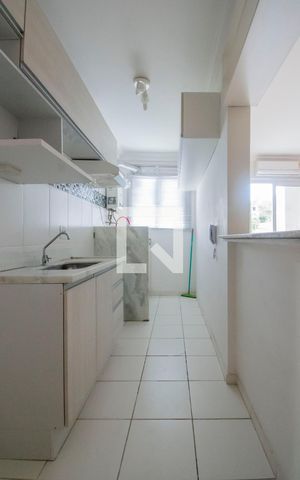 Apartamento à venda com 75m², 3 quartos e 1 vaga Apartamento à venda com 75m², 3 quartos e 1 vagaCozinha e Área de Serviço
