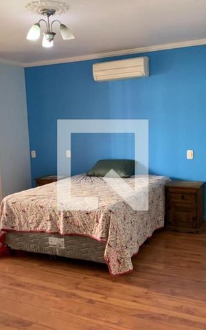 Casa à venda com 362m², 3 quartos e 3 vagas