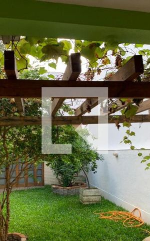 Casa à venda com 362m², 3 quartos e 3 vagas